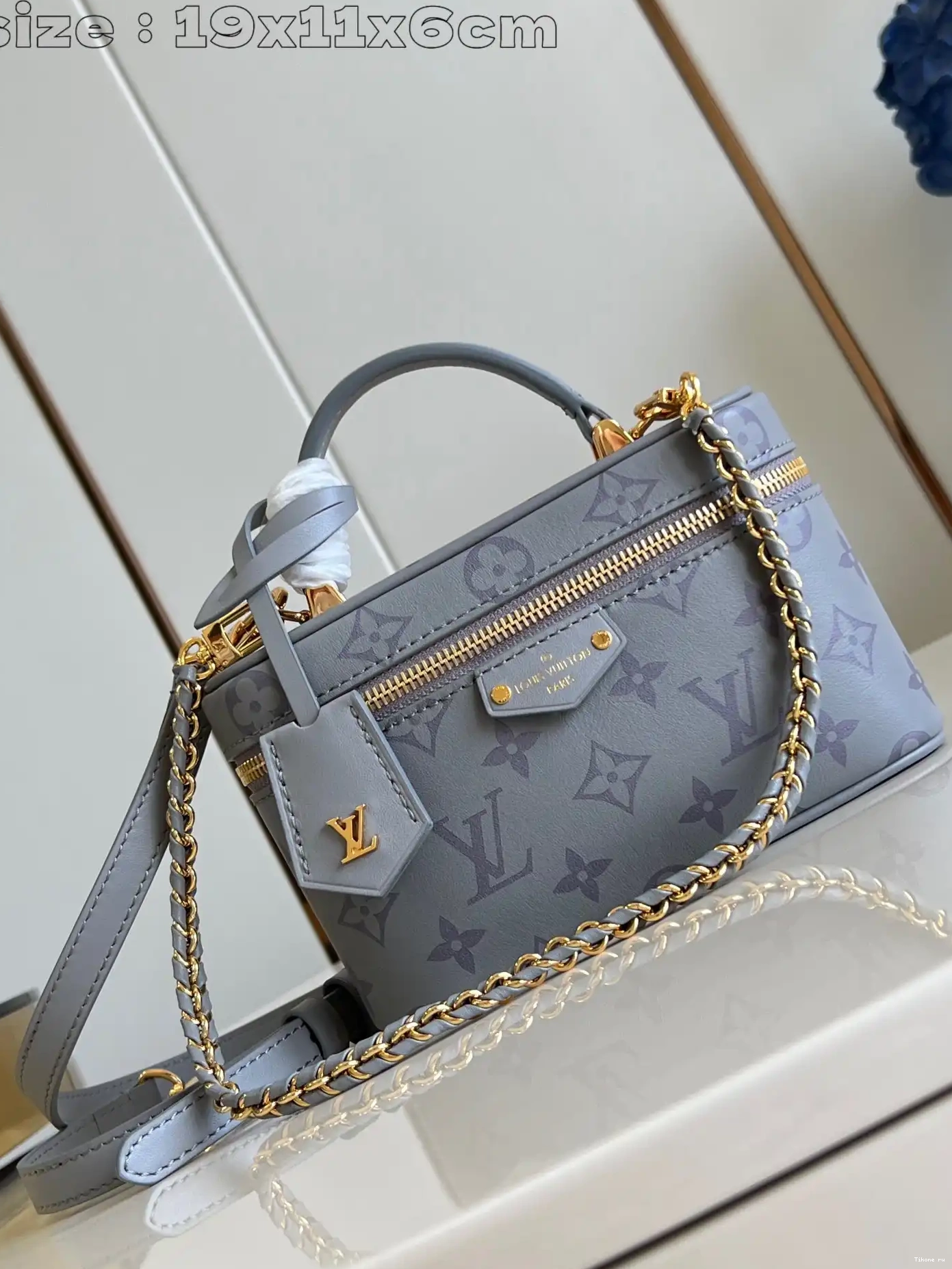 Affordable VUITTON Vanity CM LOUIS Pouch-19 x 11.5 6.5 x Chain 0615